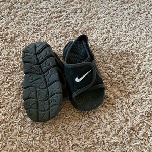 Nike baby water shoes size 3w